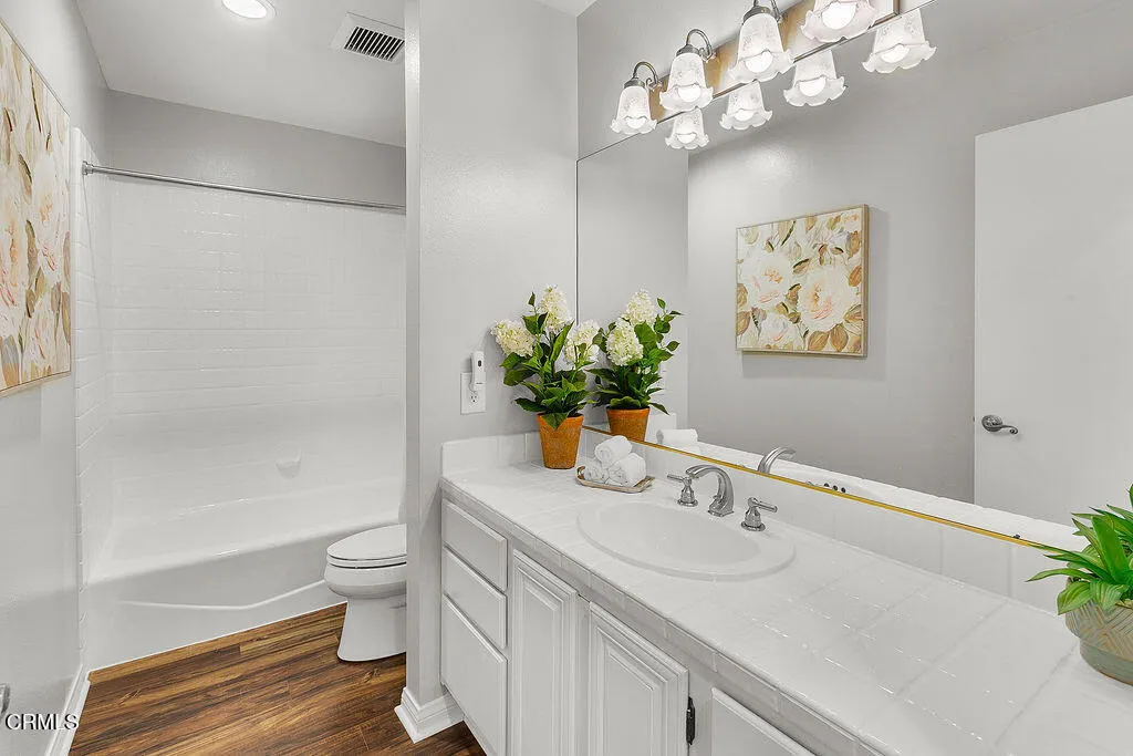 2735 Los Pinos Circle, Camarillo, California 93012 home-pic-43