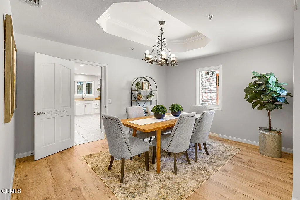 2735 Los Pinos Circle, Camarillo, California 93012 home-pic-16