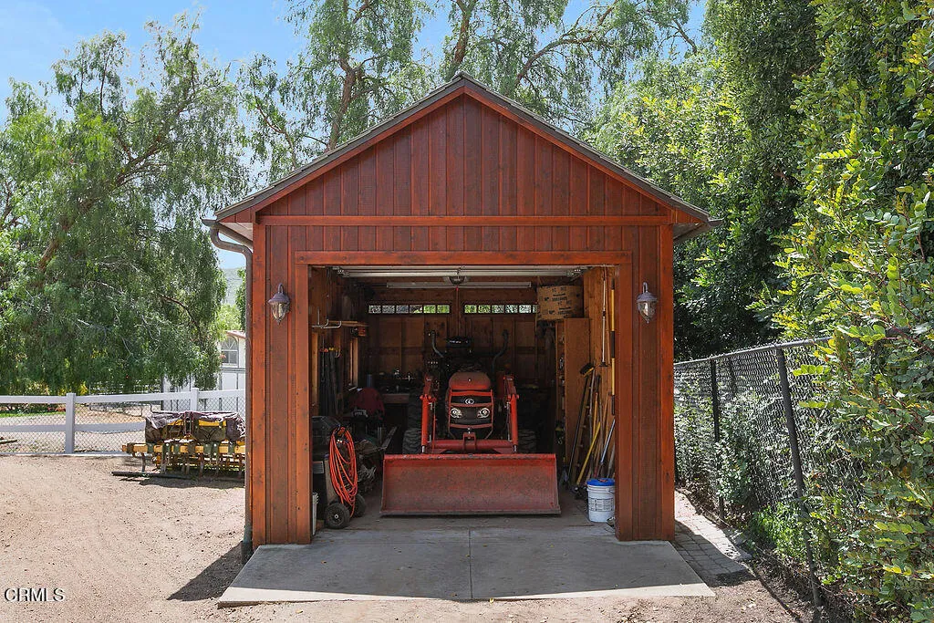 2735 Los Pinos Circle, Camarillo, California 93012 home-pic-60