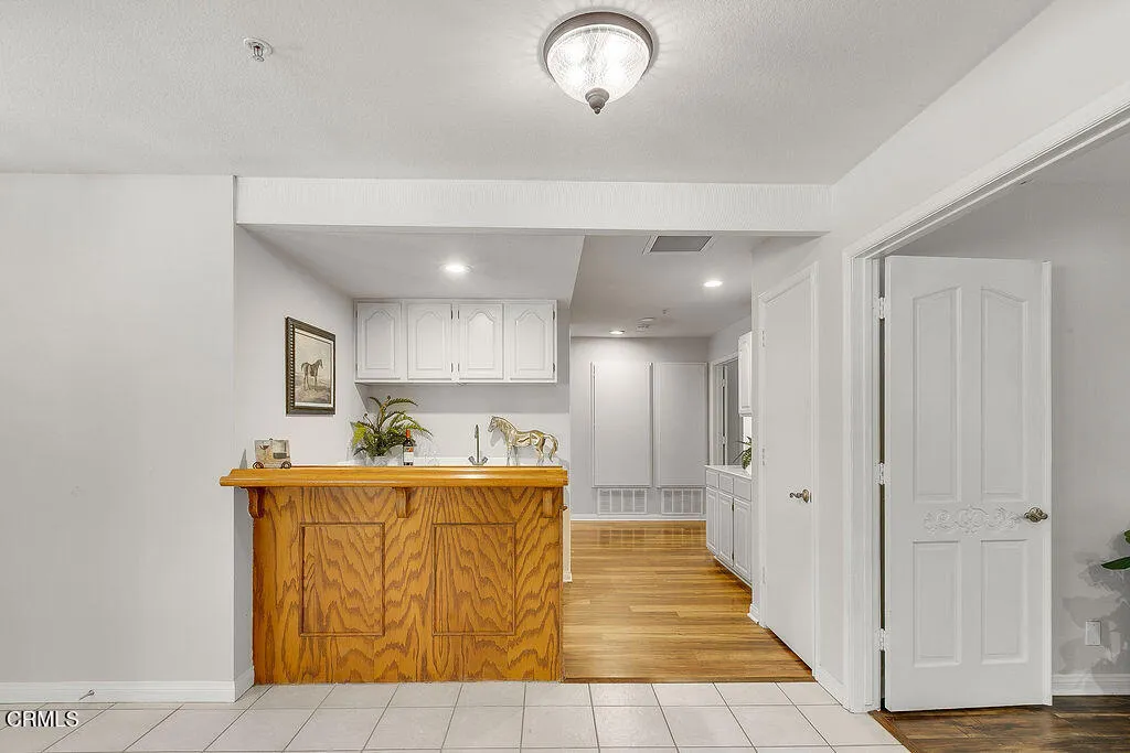 2735 Los Pinos Circle, Camarillo, California 93012 home-pic-15