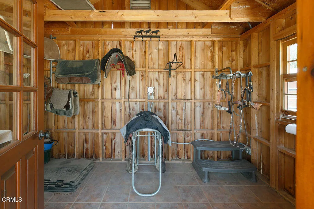 2735 Los Pinos Circle, Camarillo, California 93012 home-pic-70
