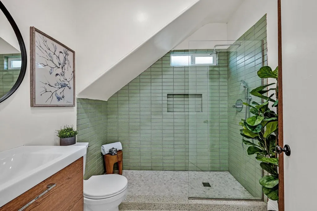 1919 48th Ave, Oakland, California 94601 home-pic-25