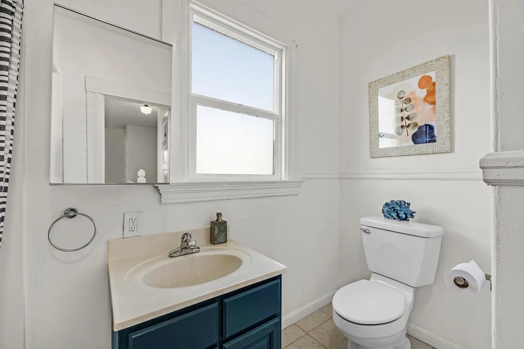 1919 48th Ave, Oakland, California 94601 home-pic-26