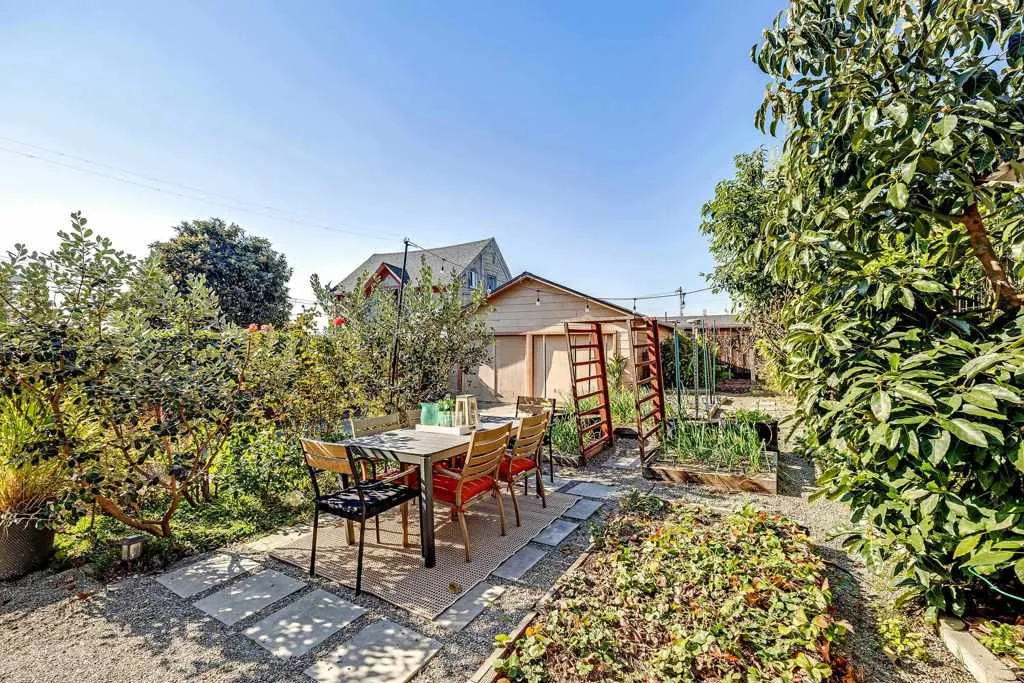 1919 48th Ave, Oakland, California 94601 home-pic-33