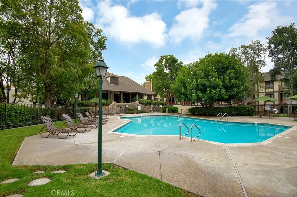 3621 S Bear C, Santa Ana, California 92704 home-pic-18