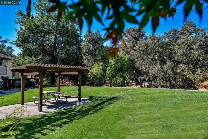 1692 Countrywood Ct, Walnut Creek, California 94598