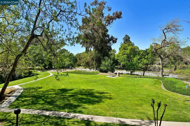 1692 Countrywood Ct, Walnut Creek, California 94598
