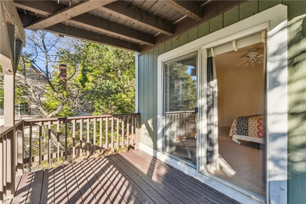 305 Summit Road, Lake Arrowhead, California 92352 home-pic-37