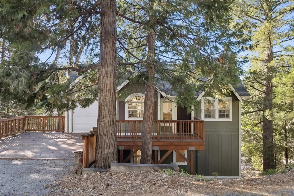305 Summit Road, Lake Arrowhead, California 92352 home-pic-40