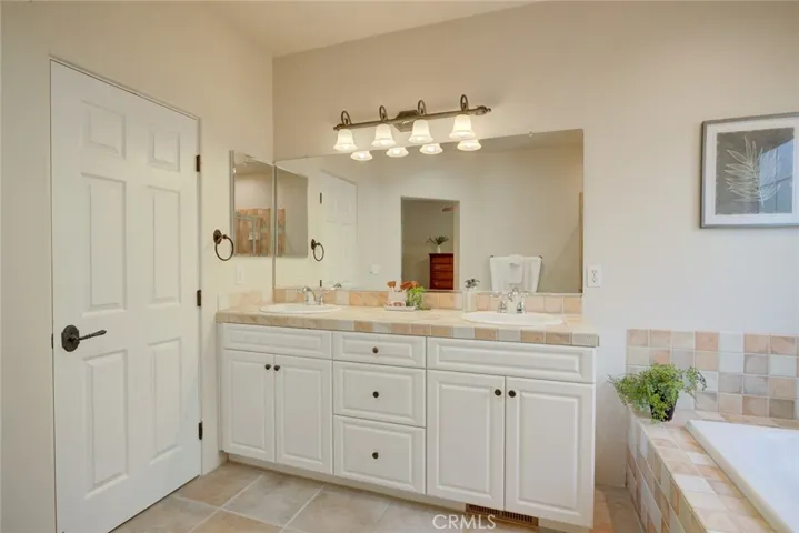 544 Stoneridge Drive, San Luis Obispo, California 93401