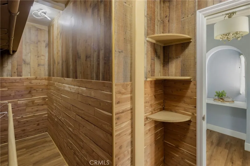 821 Lorraine, Los Angeles, California 90005 home-pic-26