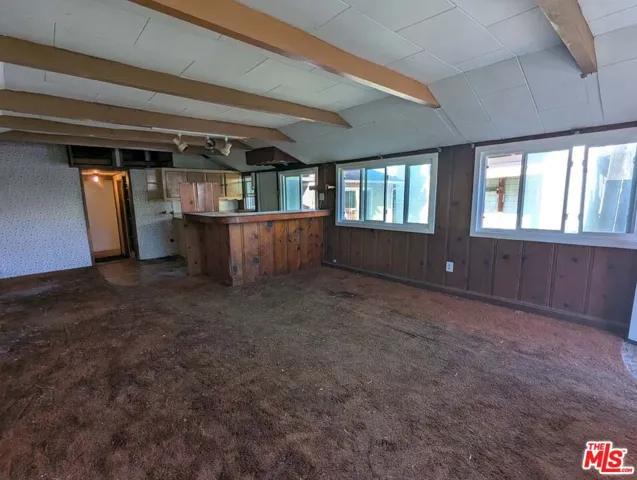 901 Hyde Park Living Room
