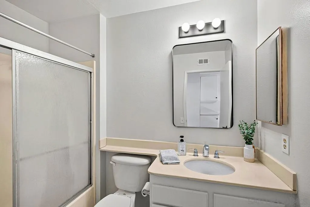 9787 Rimpark Way, San Diego, California 92124 home-pic-27