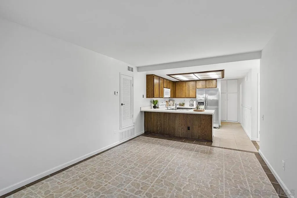 9787 Rimpark Way, San Diego, California 92124 home-pic-16