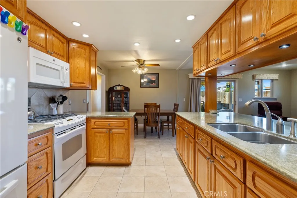 810 Forest, Templeton, California 93465 home-pic-11