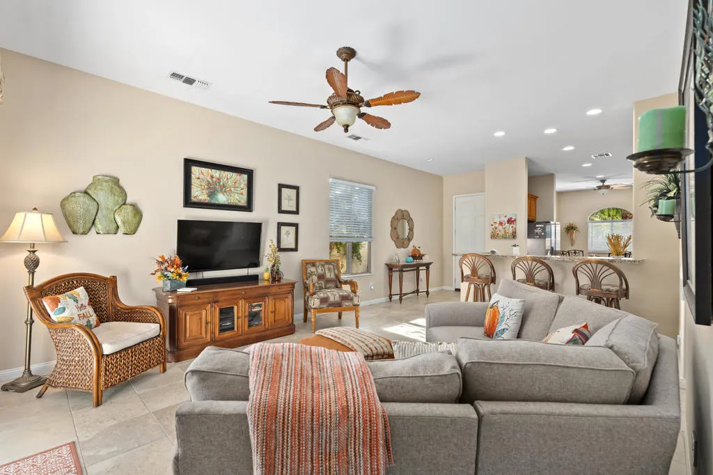80775 Camino Santa Paula, Indio, California 92203 home-pic-8