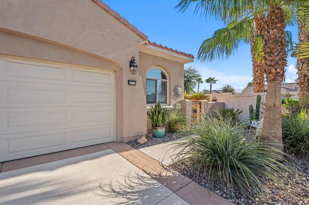 80775 Camino Santa Paula, Indio, California 92203 home-pic-5