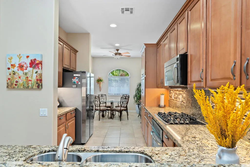 80775 Camino Santa Paula, Indio, California 92203 home-pic-10