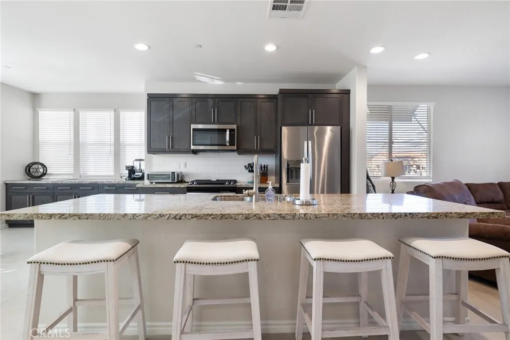 1200 Oliva Court, Duarte, California 91010 home-pic-4