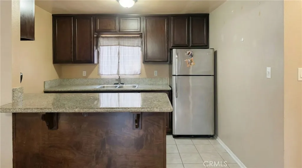 915 W Gage, Los Angeles, California 90044 home-pic-21