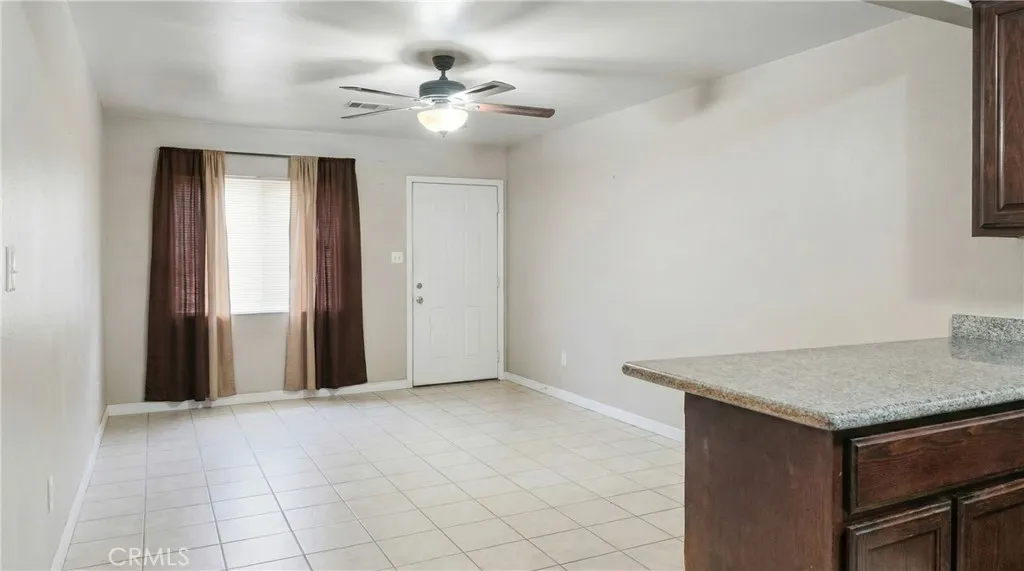 915 W Gage, Los Angeles, California 90044 home-pic-19