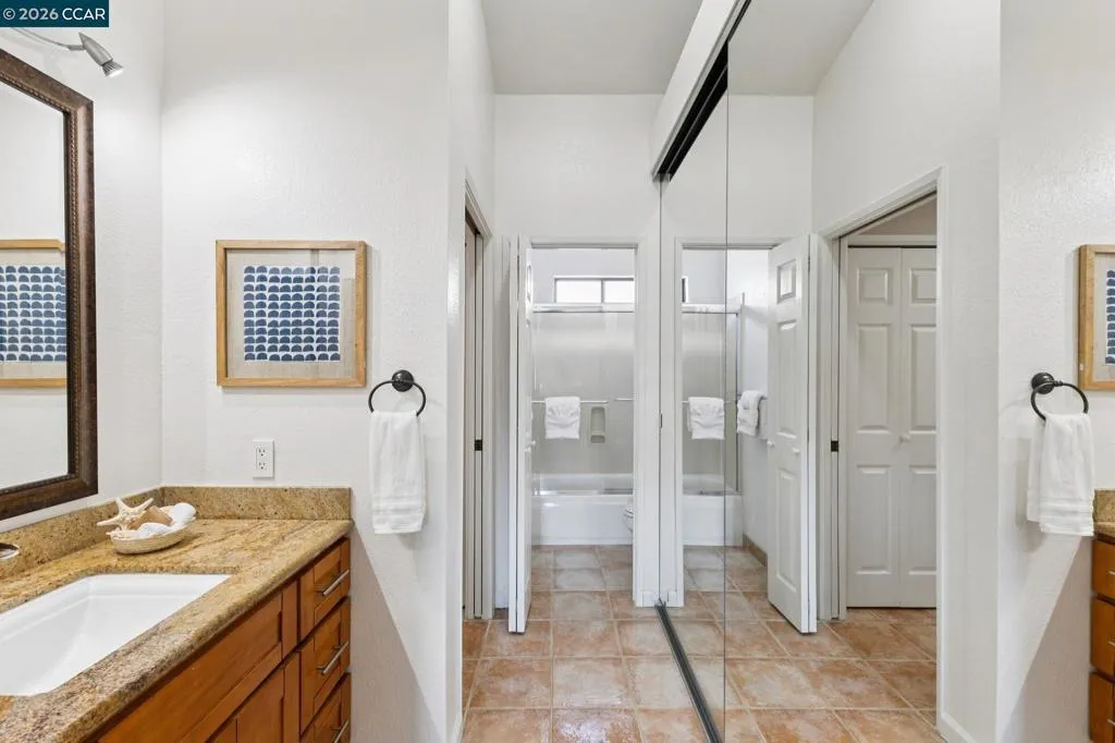 1632 S Villa Way, Walnut Creek, California 94595 home-pic-28