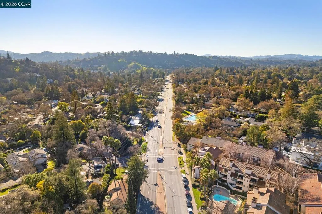 1632 S Villa Way, Walnut Creek, California 94595 home-pic-46