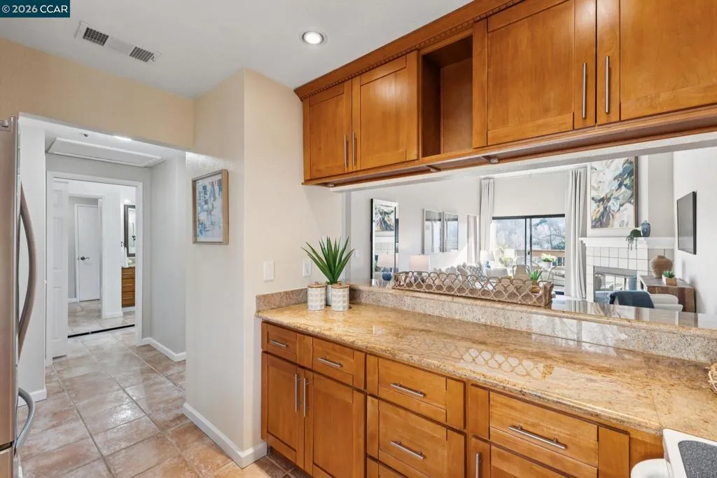 1632 S Villa Way, Walnut Creek, California 94595 home-pic-13