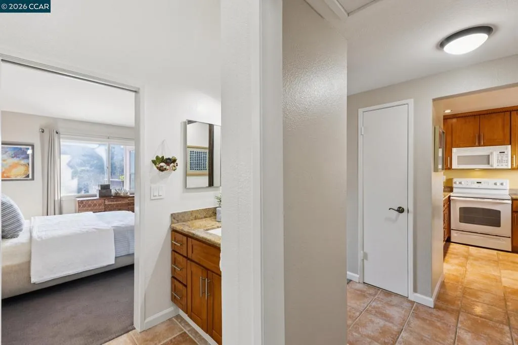 1632 S Villa Way, Walnut Creek, California 94595 home-pic-26