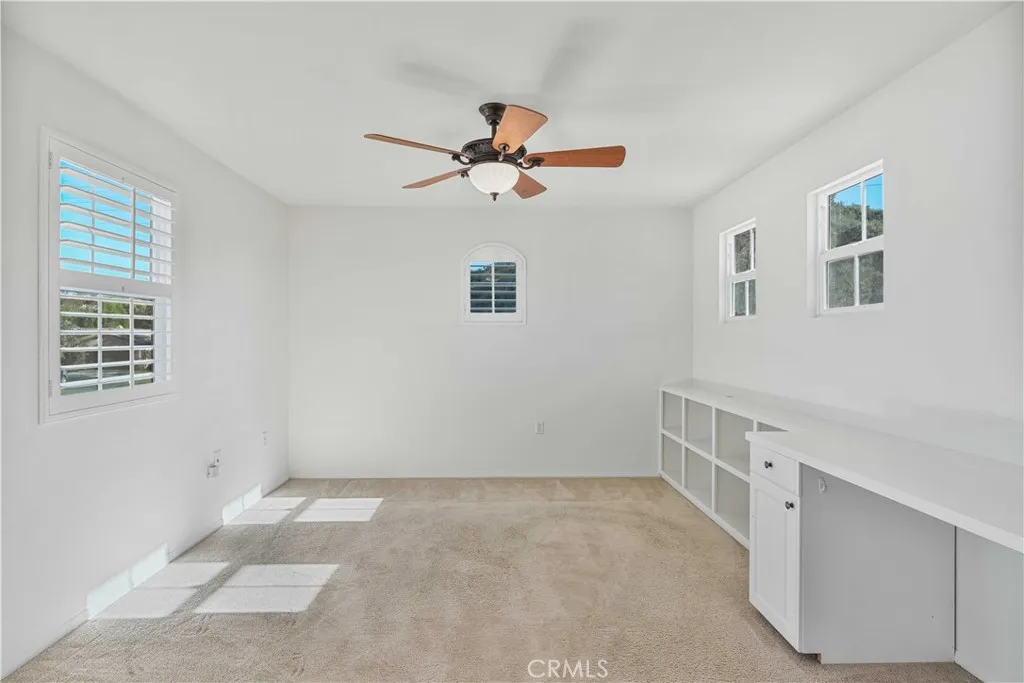 27976 Red Pine Court, Valencia, California 91354 home-pic-24