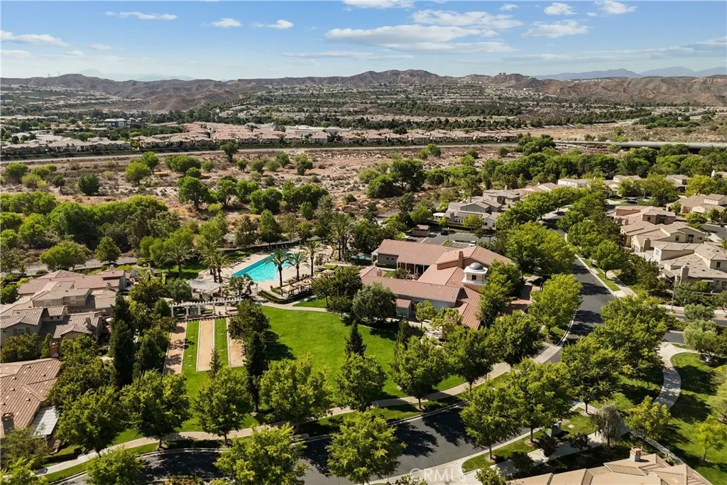 27976 Red Pine Court, Valencia, California 91354 home-pic-37