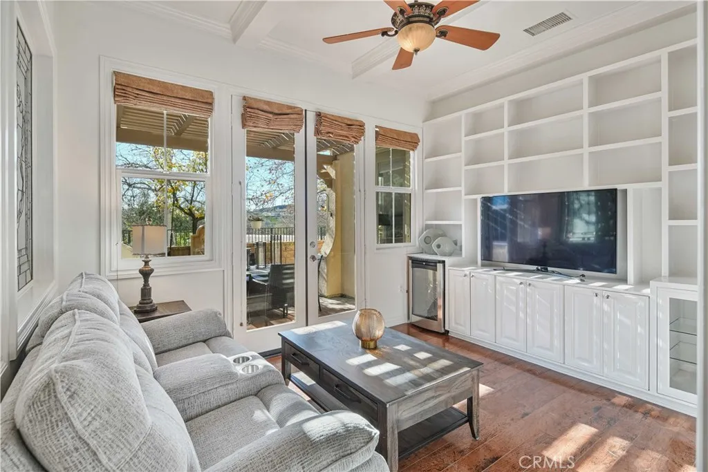 27976 Red Pine Court, Valencia, California 91354 home-pic-13