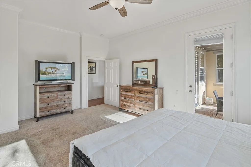 27976 Red Pine Court, Valencia, California 91354 home-pic-16