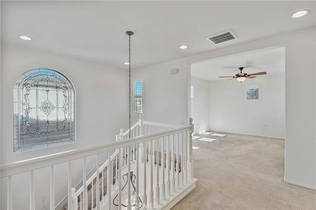 27976 Red Pine Court, Valencia, California 91354 home-pic-22