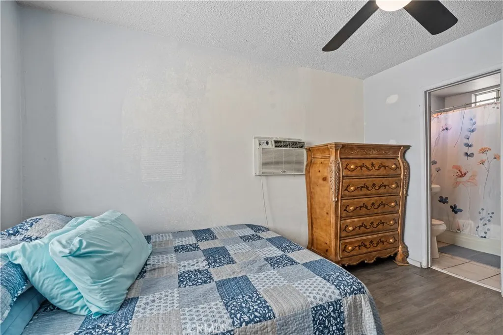 2372 N San Carlo, San Bernardino, California 92407 home-pic-12