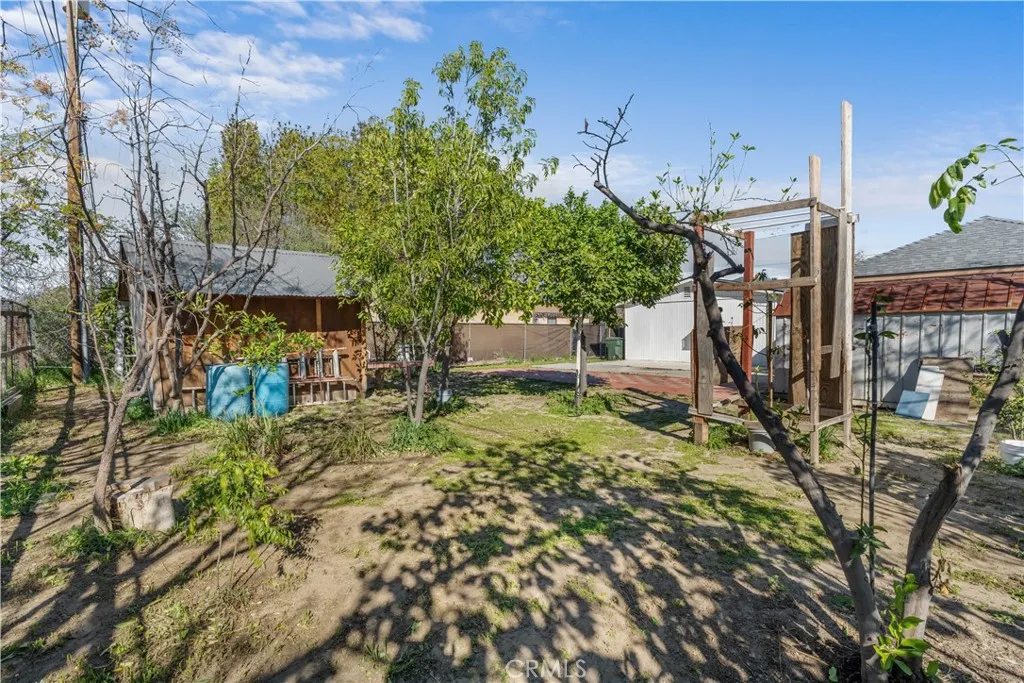 2372 N San Carlo, San Bernardino, California 92407 home-pic-26