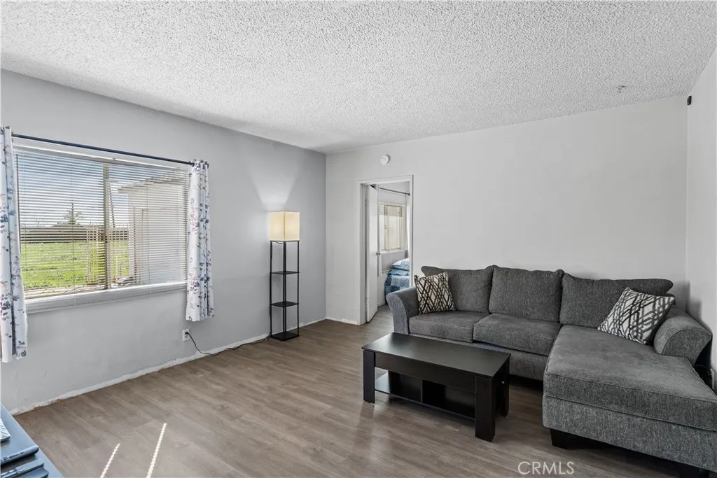 2372 N San Carlo, San Bernardino, California 92407 home-pic-7