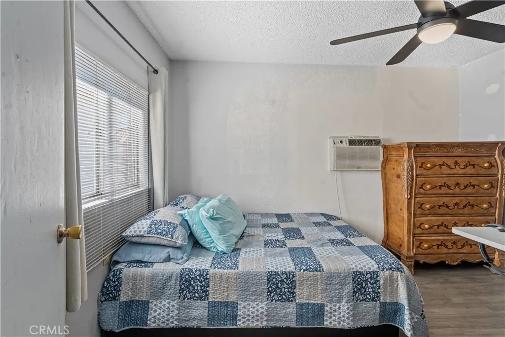 2372 N San Carlo, San Bernardino, California 92407 home-pic-16