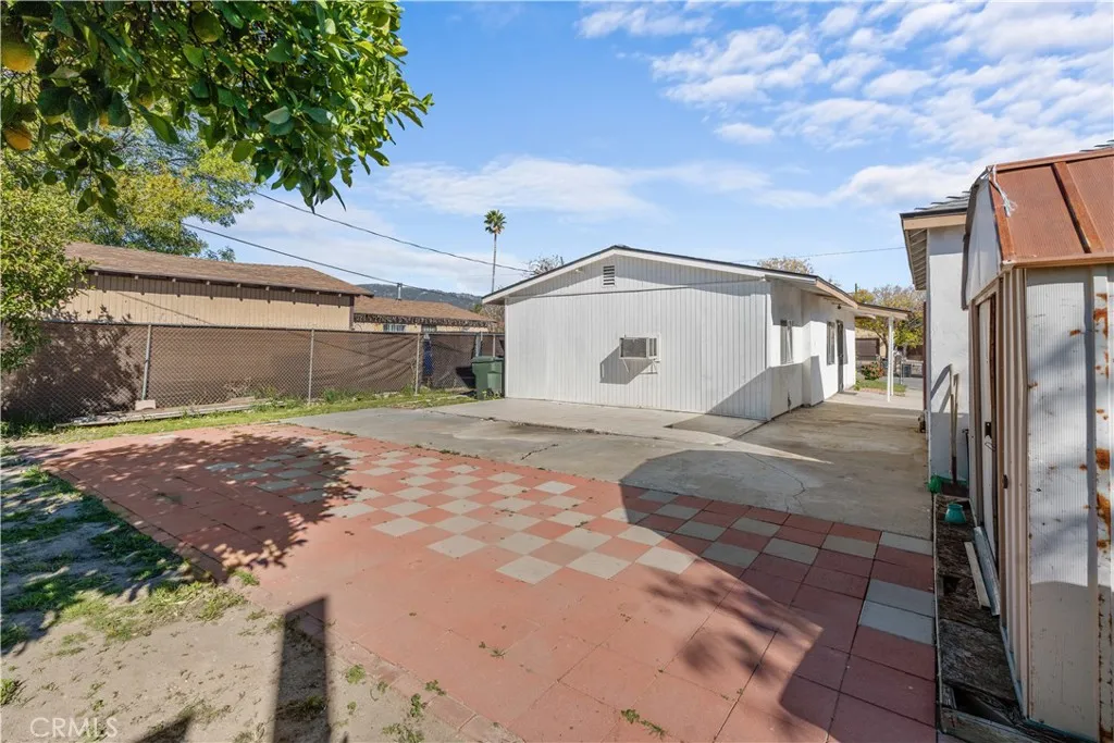 2372 N San Carlo, San Bernardino, California 92407 home-pic-25