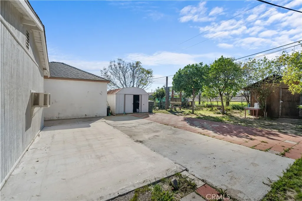 2372 N San Carlo, San Bernardino, California 92407 home-pic-21