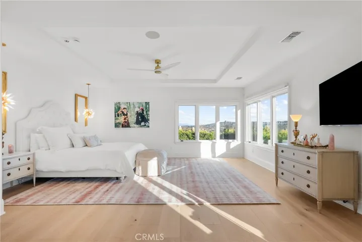 23477 Park Colombo, Calabasas, California 91302