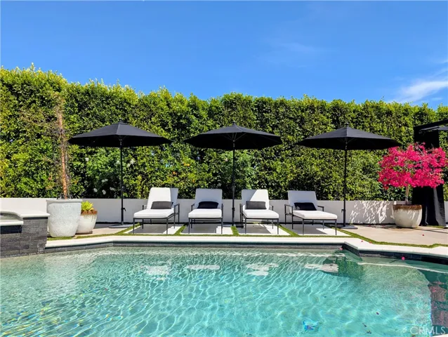 23477 Park Colombo, Calabasas, California 91302