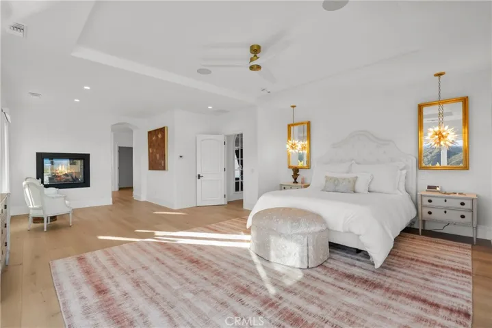 23477 Park Colombo, Calabasas, California 91302