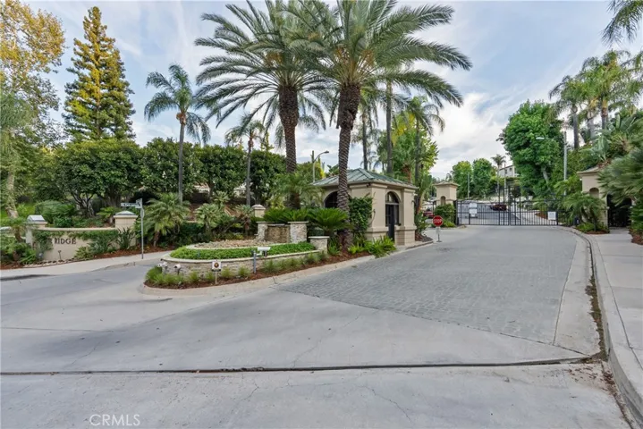 23477 Park Colombo, Calabasas, California 91302