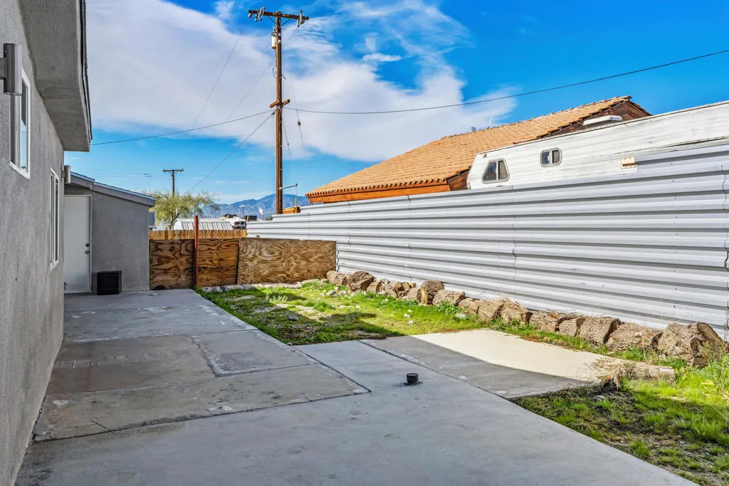 71362 Aurora Road, Desert Hot Springs, California 92241 home-pic-34