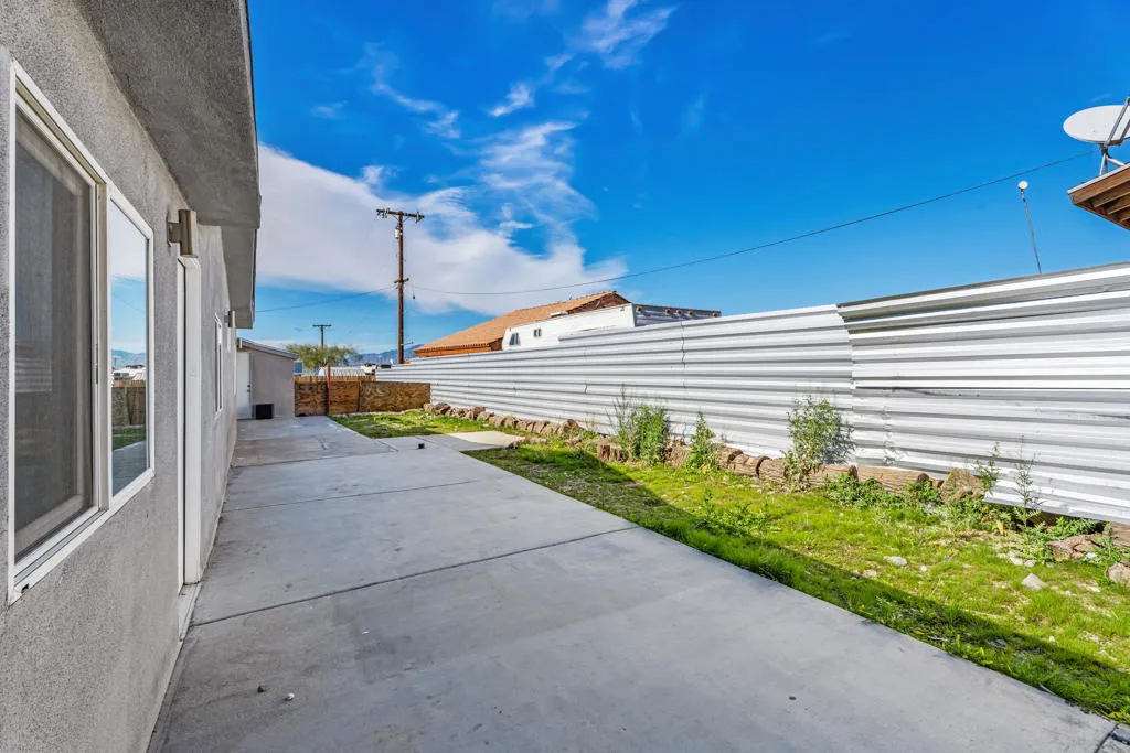 71362 Aurora Road, Desert Hot Springs, California 92241 home-pic-33