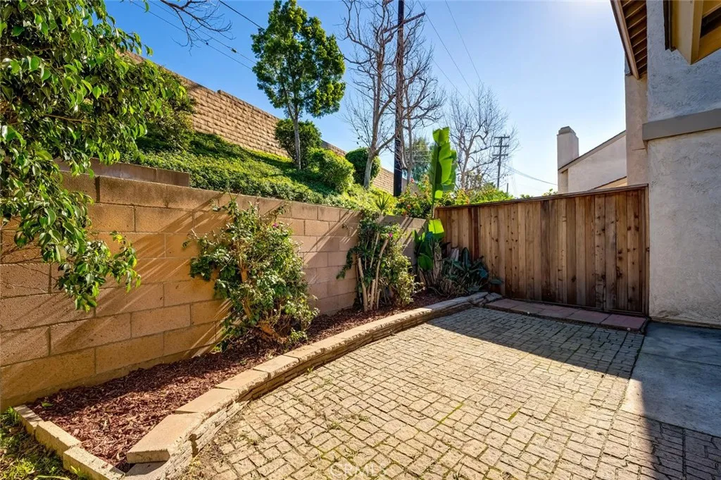 16938 Kawai Court, Fountain Valley, California 92708 home-pic-26