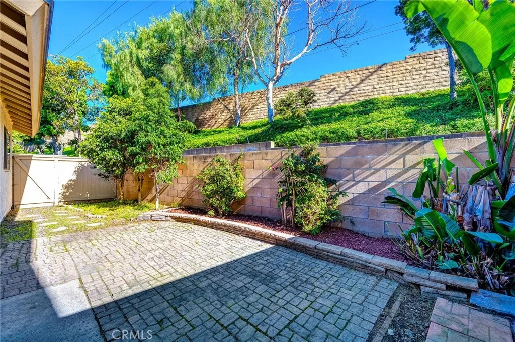 16938 Kawai Court, Fountain Valley, California 92708 home-pic-25