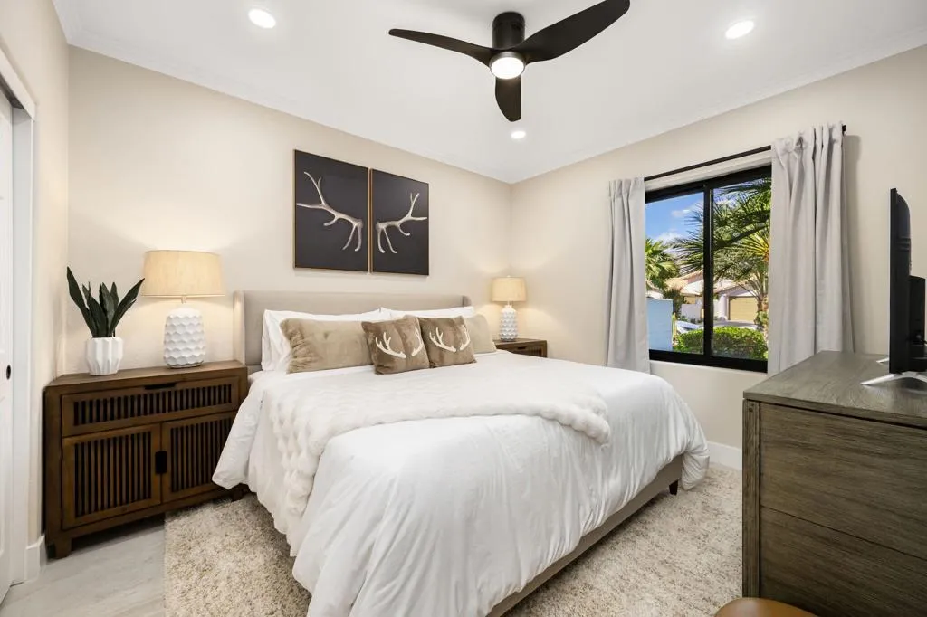 64-web-or-mls-WL_Guaymas_0325_OPMG_064