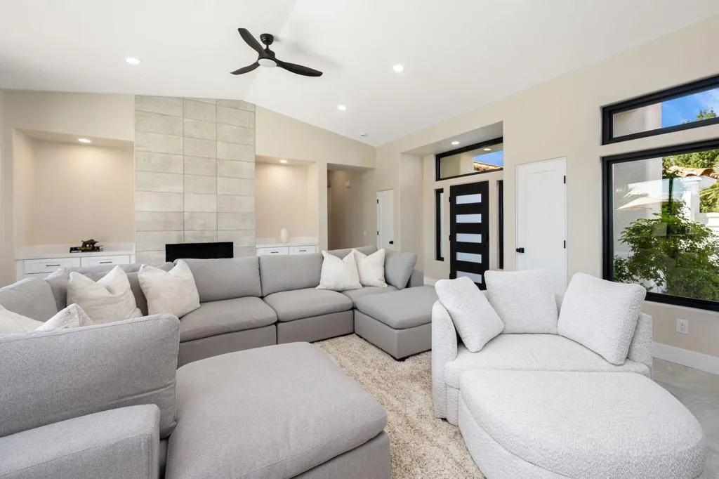 23-web-or-mls-WL_Guaymas_0325_OPMG_023